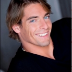 Camille Lacourt dans les filets de Clarins